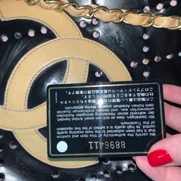 Patent leather Chanel tote with perforated accents. - Picture 4 of 17